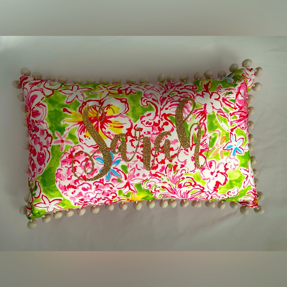 L accent pillow with sarah in glitterer